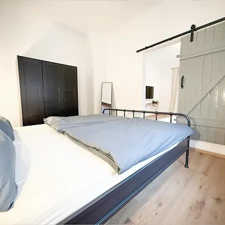 3 Apartments Fuer 2-12 Gaeste In Bad Wildbad, 10 Min Zur Sommerbergbahn Bad Wildbad