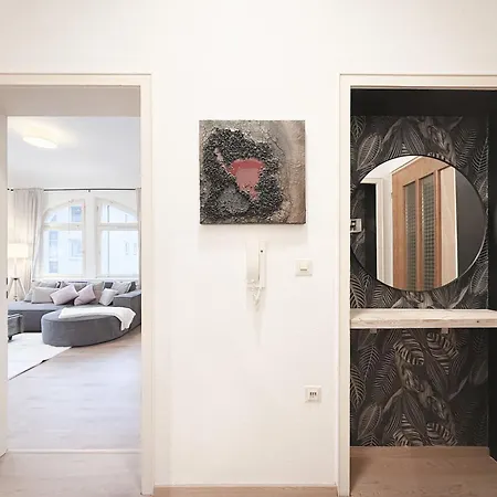 3 Apartments Fuer 2-12 Gaeste In Bad Wildbad, 10 Min Zur Sommerbergbahn Apartment *