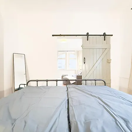 3 Apartments Fuer 2-12 Gaeste In Bad Wildbad, 10 Min Zur Sommerbergbahn Apartment