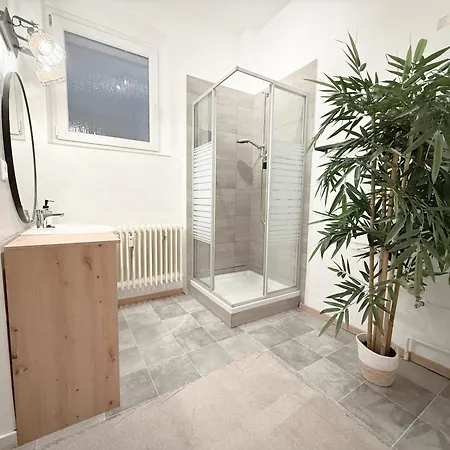 3 Apartments Fuer 2-12 Gaeste In Bad Wildbad, 10 Min Zur Sommerbergbahn * Bad Wildbad