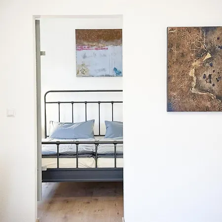 3 Apartments Fuer 2-12 Gaeste In Bad Wildbad, 10 Min Zur Sommerbergbahn *